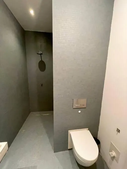 Spacious Apartment In Kreuzberg Berlín